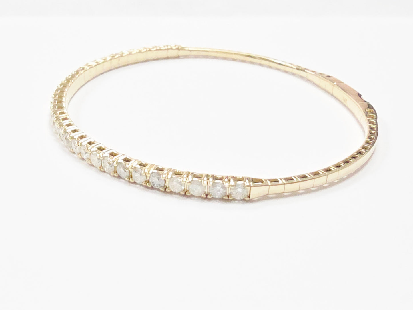 1.82 Carat Flexible Bangle Natural Diamond Yellow Gold 14 Karat