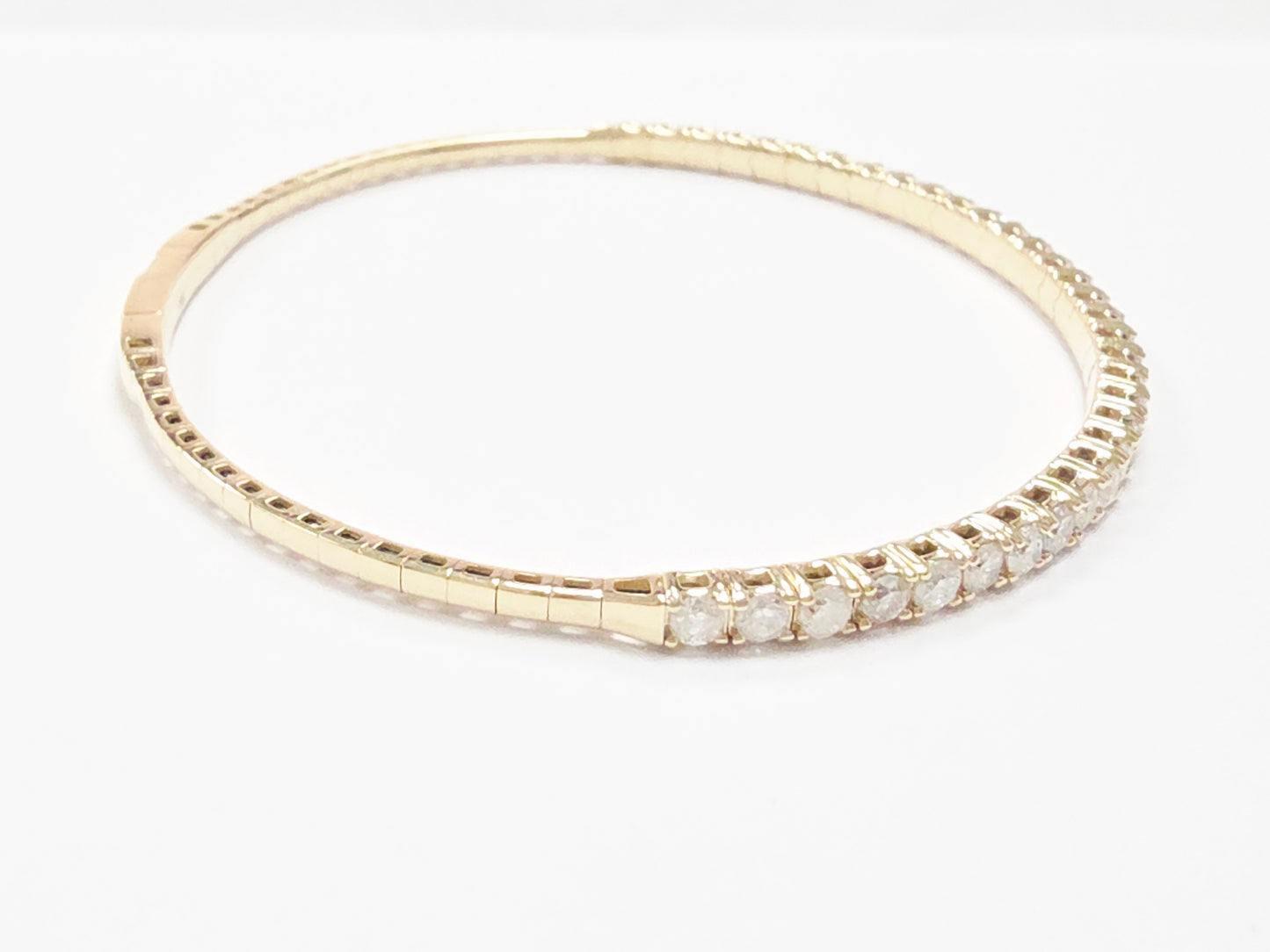 1.82 Carat Flexible Bangle Natural Diamond Yellow Gold 14 Karat
