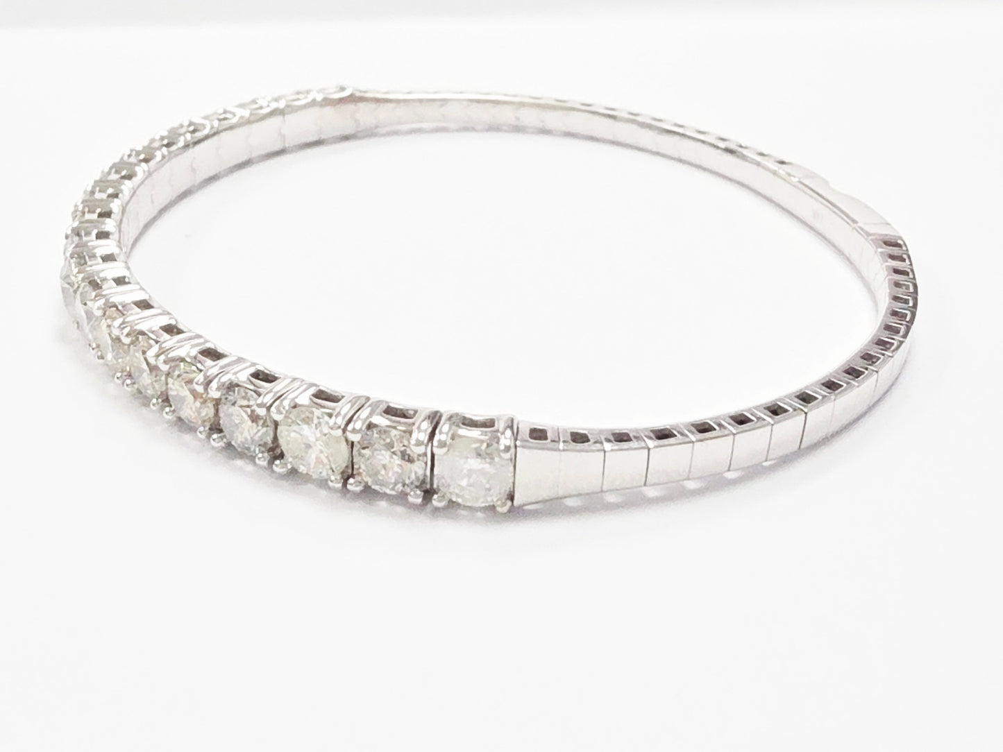 5.40 Carat Natural Diamond Flexible Bangle White Gold 14 Karat