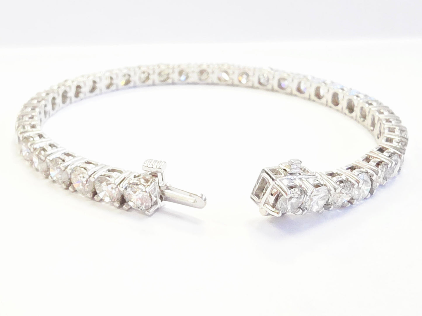 12.43 Carat Natural Diamond Tennis Bracelet 14 Karat White Gold