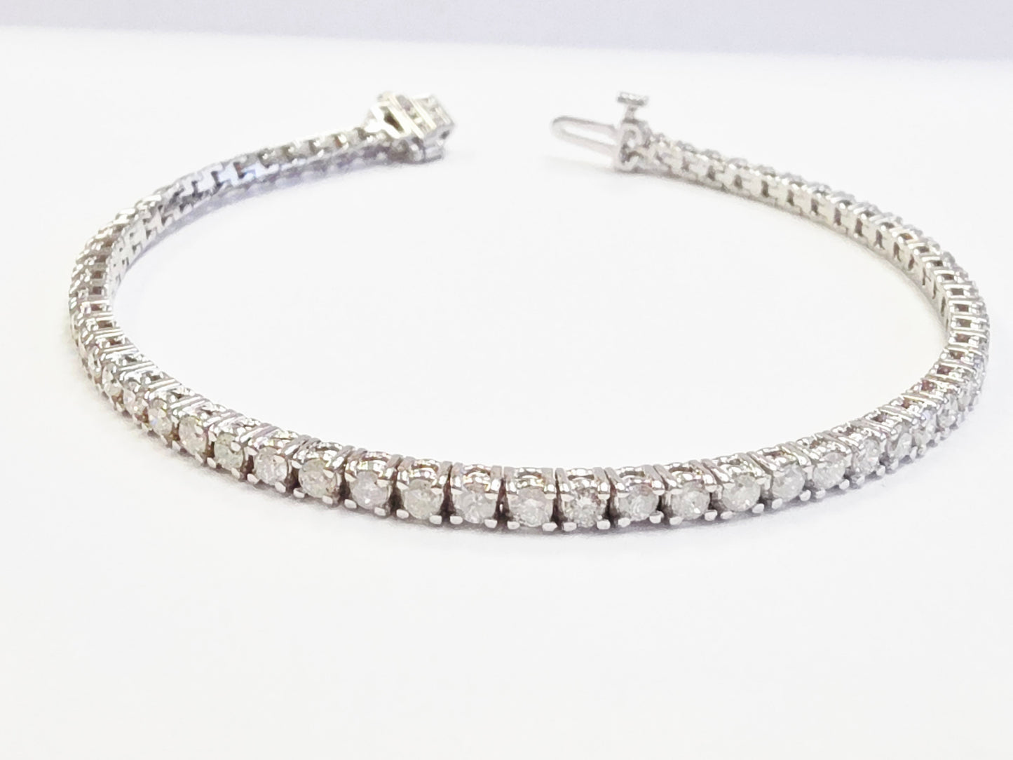 2.70 Carat Natural Diamond Tennis Bracelet 14 Karat White Gold