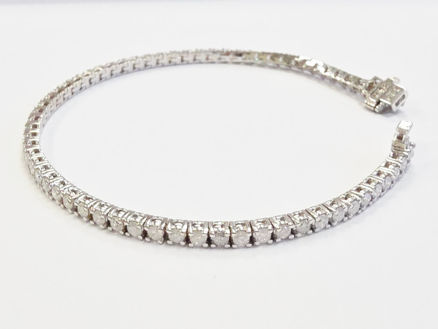 2.70 Carat Natural Diamond Tennis Bracelet 14 Karat White Gold