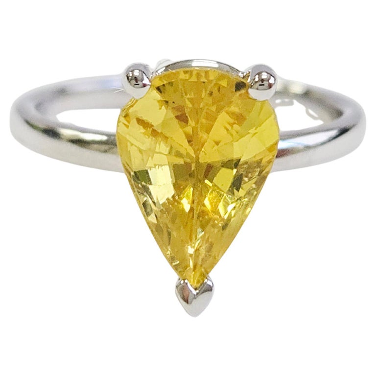 3.22-Carat Natural pear-Shape Intense Yellow Sapphire Ring White Gold 14 Karat