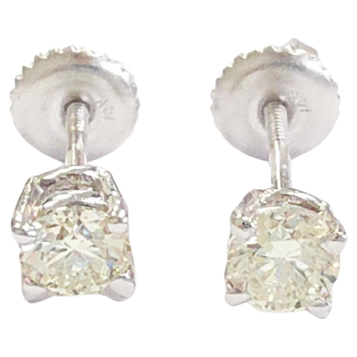 0.60 Carats Natural Diamond Round Shape Studs 14 Karat White Gold